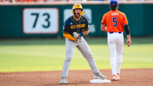 BACK TO THE FINALS: WVU holds off Clemson in wild ninth inning to advance to regional championship game